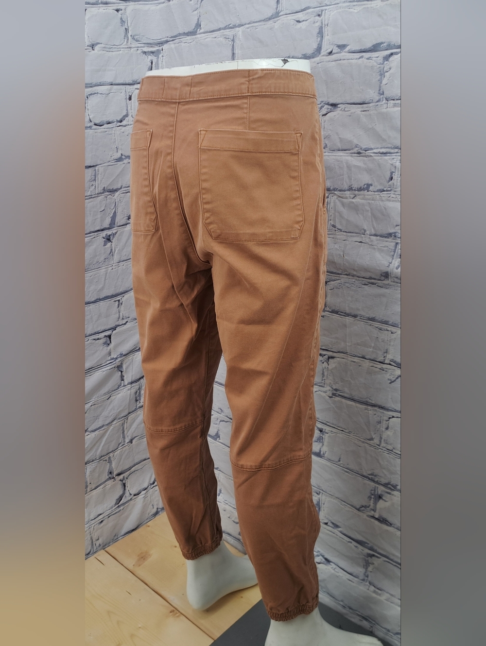 DU/ER Women's Live Free High Rise Jogger Sand Tencel Cotton Duer $140 32x28 - Picture 10 of 16